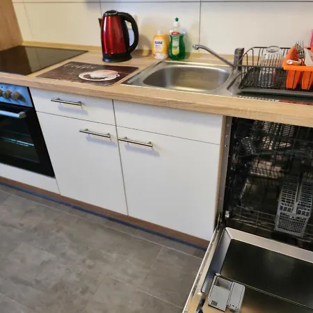 Md- City, Chic, Bestpreis- Leistung, Bitte Waehlen Sie Ob Ein Oder Zwei Zimmer Bis 5 Personen Mit Kueche Und Bad - Vb- Preise Magdeburg Exterior photo
