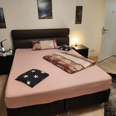 Md- City, Chic, Bestpreis- Leistung, Bitte Waehlen Sie Ob Ein Oder Zwei Zimmer Bis 5 Personen Mit Kueche Und Bad - Vb- Preise Magdeburg Exterior photo
