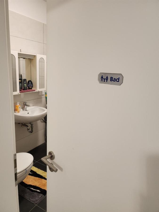 Md- City, Chic, Bestpreis- Leistung, Bitte Waehlen Sie Ob Ein Oder Zwei Bis 5 Personen Mit Kueche Und Bad - Vb- Preise Apartment Magdeburg
