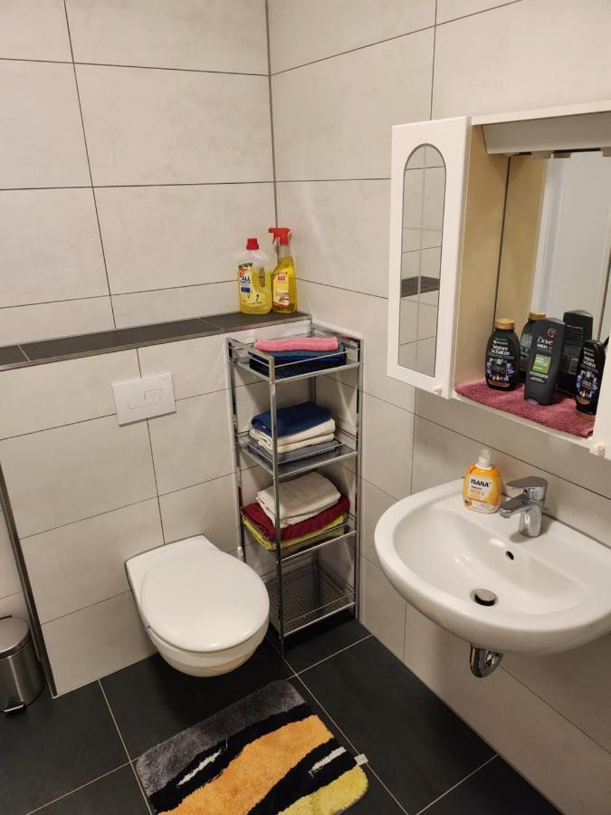 Md- City, Chic, Bestpreis- Leistung, Bitte Waehlen Sie Ob Ein Oder Zwei Bis 5 Personen Mit Kueche Und Bad - Vb- Preise