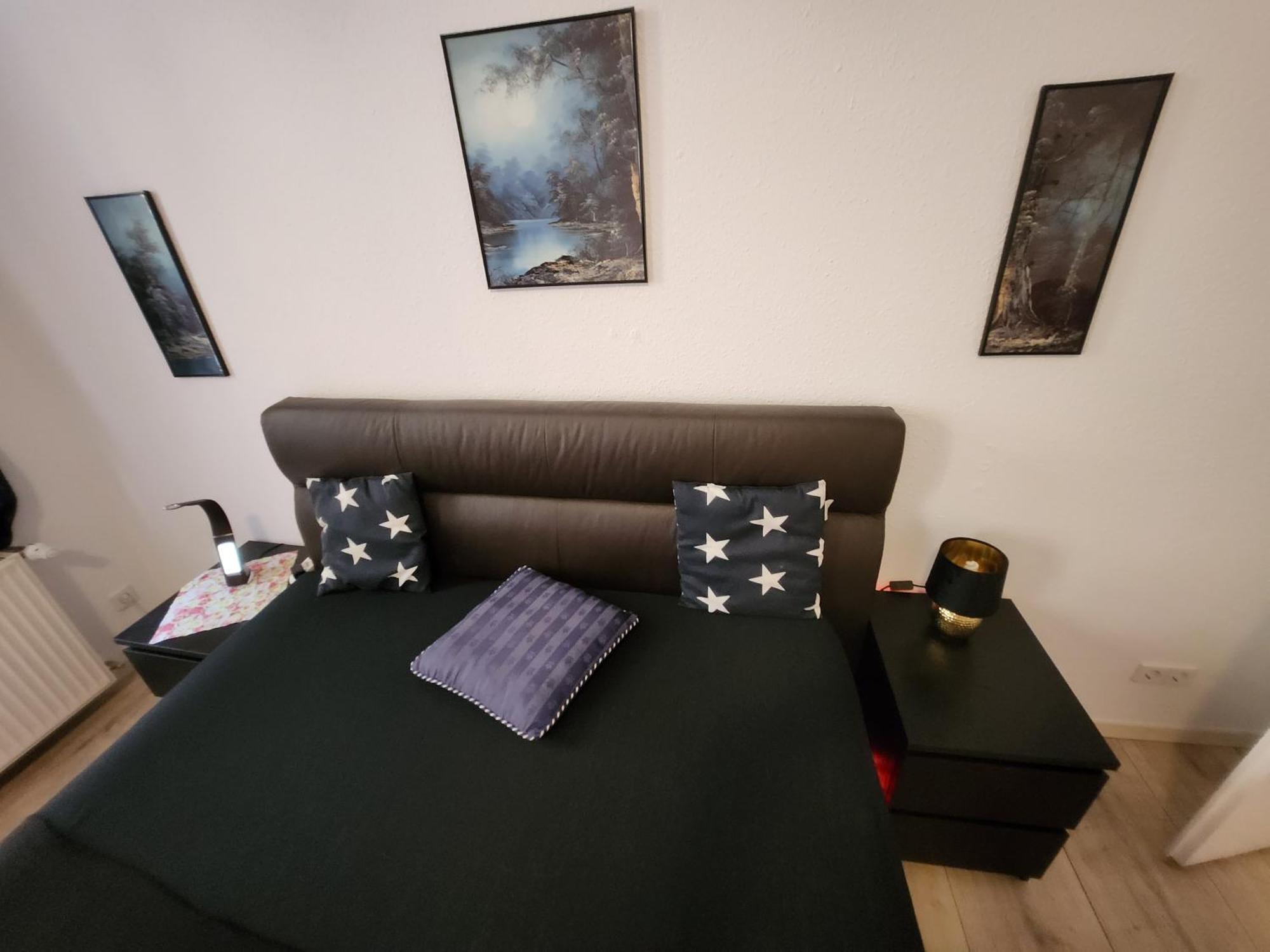 Md- City, Chic, Bestpreis- Leistung, Bitte Waehlen Sie Ob Ein Oder Zwei Bis 5 Personen Mit Kueche Und Bad - Vb- Preise Apartment *