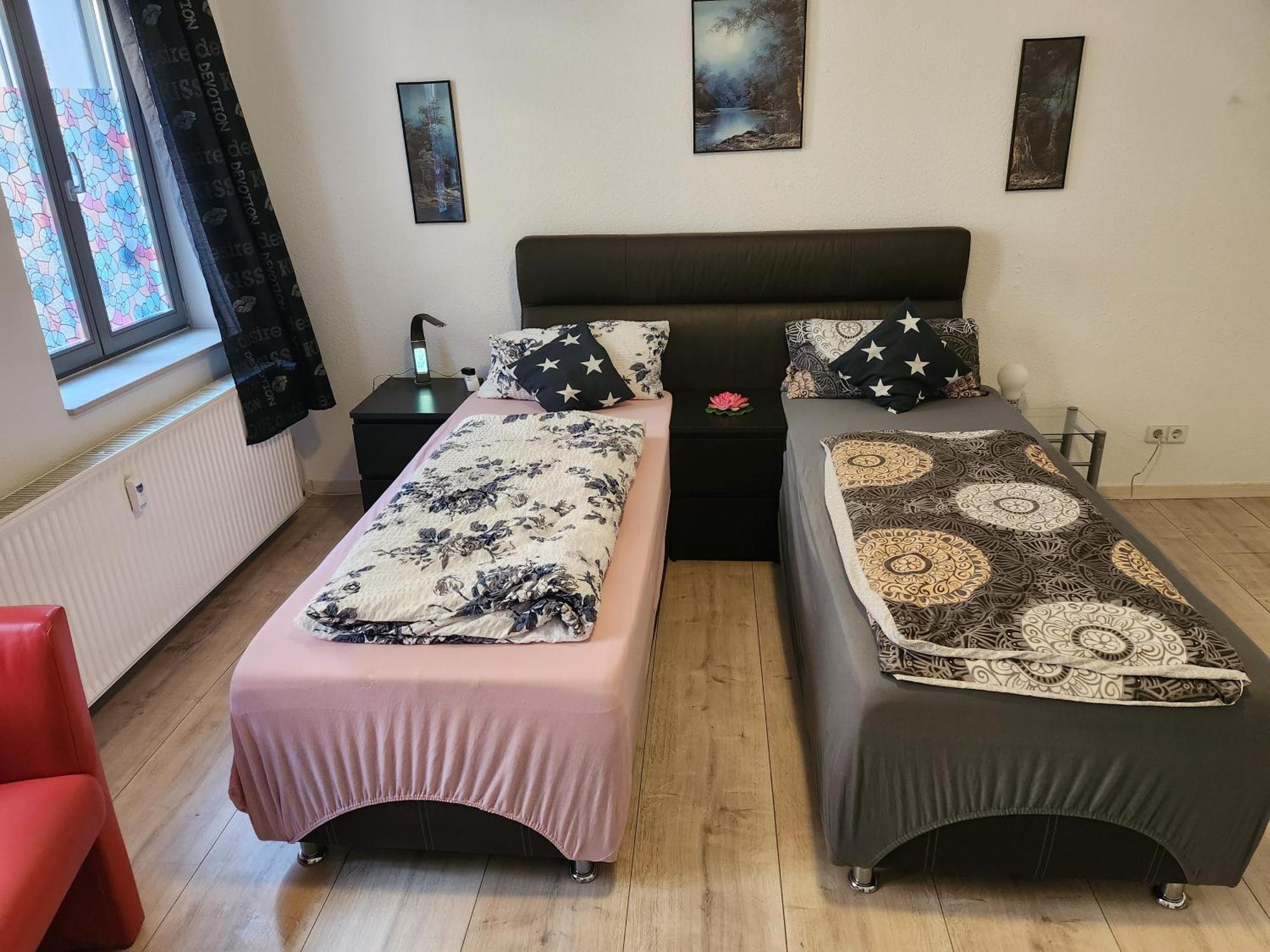 Md- City, Chic, Erdgeschoss, Bestpreis- Leistung, Bitte Waehlen Sie Ob Ein Oder Zwei Bis 5 Personen Mit Kueche Und Bad - Vb- Preise * Magdeburgo